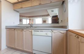 5 dormitorio piso en Etobicoke, Canadá. C$830 000