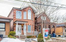 4 dormitorio casa de pueblo en York, Canadá. C$1 296 000