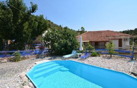 Chalet – Peloponeso, Administration of the Peloponnese, Western Greece and the Ionian Islands, Grecia. 150 000 €
