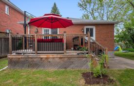 7 dormitorio casa de pueblo en North York, Canadá. C$1 875 000