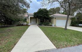 5 dormitorio casa de pueblo 429 m² en Miami, Estados Unidos. $2 400 000