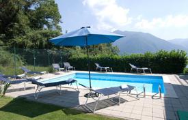 Villa – Argegno, Lago Como, Lombardía,  Italia. 1 150 000 €