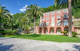 11 dormitorio villa en Massa, Italia. Price on request
