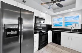 Condominio – Hallandale Beach, Florida, Estados Unidos. $429 000