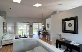 2-dormitorio apartamentos en condominio 156 m² en Boca Raton, Estados Unidos. $389 000