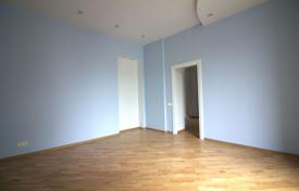 6 dormitorio piso 165 m² en Central District, Letonia. 300 000 €