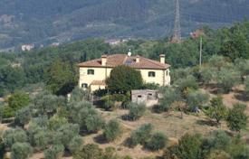 Villa – Rufina, Toscana, Italia. 630 000 €