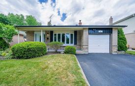 Casa de pueblo – Scarborough, Toronto, Ontario,  Canadá. C$1 060 000