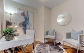 6 dormitorio piso en Scarborough, Canadá. C$803 000