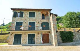 Villa – Barga, Toscana, Italia. 700 000 €