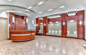 6 dormitorio piso en North York, Canadá. C$1 185 000