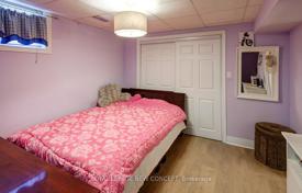 8 dormitorio casa de pueblo en North York, Canadá. C$1 910 000