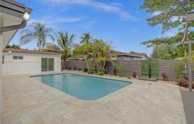 Casa de pueblo – North Miami, Florida, Estados Unidos. $899 000