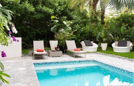 Villa – Miami, Florida, Estados Unidos. 2 958 000 €