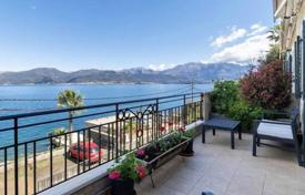 3 dormitorio chalet 122 m² en Tivat city, Montenegro. 590 000 €