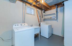 4 dormitorio casa de pueblo en Scarborough, Canadá. C$1 300 000