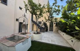5 dormitorio piso en Antibes, Francia. 1 385 000 €