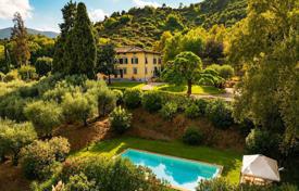 6 dormitorio villa 540 m² en Capannori, Italia. 2 600 000 €