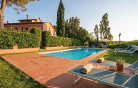 6 dormitorio villa 690 m² en Fauglia, Italia. 1 100 000 €