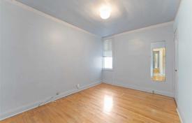 4 dormitorio piso en York, Canadá. C$1 326 000