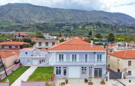 6 dormitorio casa de pueblo 150 m² en Korinthia, Grecia. 330 000 €