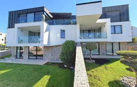 4 dormitorio piso 98 m² en Malinska, Croacia. 790 000 €