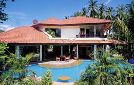 4 dormitorio villa en Surin Beach, Tailandia. $4 900  por semana