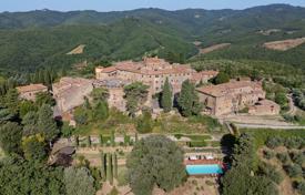 10 dormitorio castillo 980 m² en Bucine, Italia. 2 800 000 €