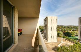 7 dormitorio piso en Etobicoke, Canadá. C$873 000