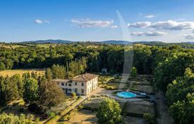 15 dormitorio villa 1056 m² en Monteriggioni, Italia. 2 350 000 €