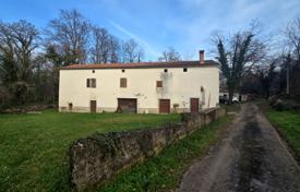 6 dormitorio casa de pueblo 240 m² en Labin, Croacia. 239 000 €