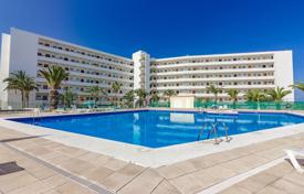 1 dormitorio piso 50 m² en Playa de las Americas, España. 295 000 €