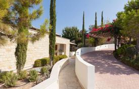 2 dormitorio chalet 131 m² en Aphrodite Hills, Chipre. 1 200 000 €