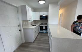 3 dormitorio casa de pueblo 93 m² en Miami, Estados Unidos. $440 000