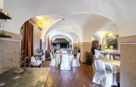 Castillo – Asti, Piedmont, Italia. 2 800 000 €