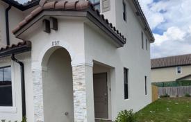 Casa de pueblo – Homestead, Florida, Estados Unidos. $505 000