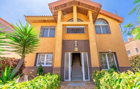 3 dormitorio villa 145 m² en Adeje, España. 1 250 000 €