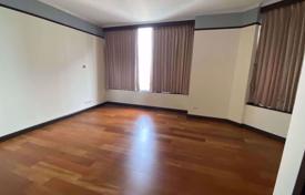 3-dormitorio apartamentos en condominio en Pathum Wan, Tailandia. $3 700  por semana