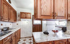 8 dormitorio casa de pueblo en York, Canadá. C$2 130 000