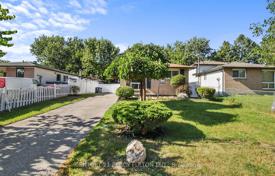 7 dormitorio casa de pueblo en Scarborough, Canadá. C$1 207 000