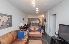 1 dormitorio piso en Saint Clair Avenue West, Canadá. C$723 000