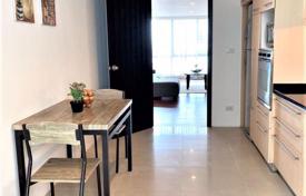 4-dormitorio apartamentos en condominio en Bang Rak, Tailandia. $3 700  por semana