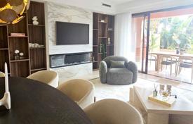 4 dormitorio adosado 323 m² en Marbella, España. 1 875 000 €