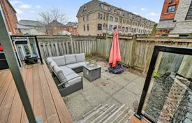 4 dormitorio adosado en Old Toronto, Canadá. C$1 995 000