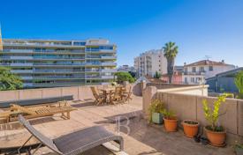 4 dormitorio piso en Cannes, Francia. 1 150 000 €