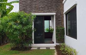 3 dormitorio chalet en Bang Na, Tailandia. $360 000