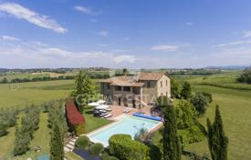 13 dormitorio finca rústica 356 m² en Perugia, Italia. 895 000 €
