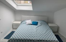 4 dormitorio piso 100 m² en Poreč, Croacia. 320 000 €