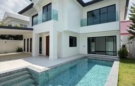 5 dormitorio villa 486 m² en Chalong, Tailandia. $534 000