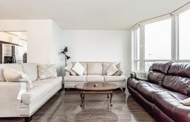 6 dormitorio piso en North York, Canadá. C$1 116 000